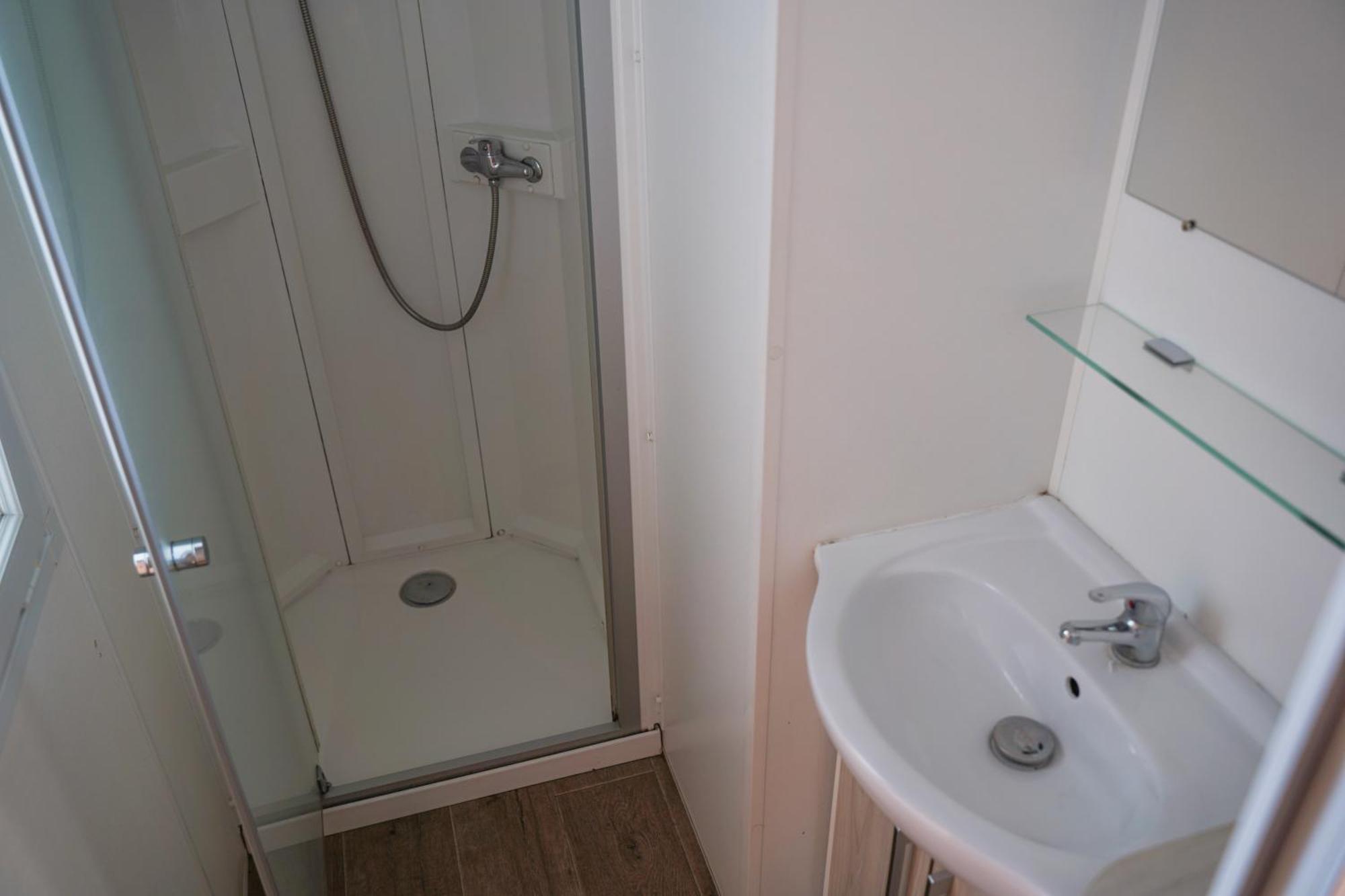 Camping Vila Village Sant Feliu de Buixalleu المظهر الخارجي الصورة